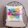 Cojín personalizado 40 x 40 cm con diseño estampado sobre una silla