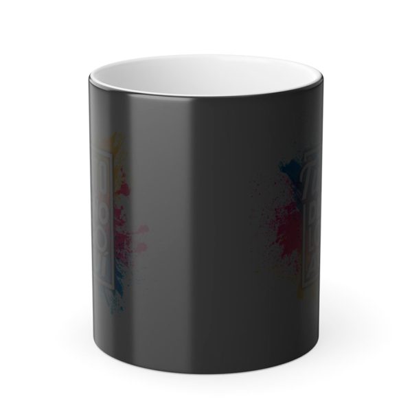 Taza Mágica Personalizada 11 oz 325 ml (Fría Centro) Vista central oscura de la taza mágica personalizada 11 oz 325 ml en estado frío