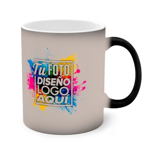 Taza mágica personalizada 11 oz 325 ml en plena transición de color vista desde la derecha