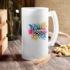 Vaso shopero personalizado 16 oz 470 ml en ambiente rústico sobre mesa de madera con pistachos